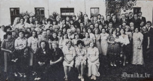 Sikšņu skolas 75.gadu jubilejas foto.