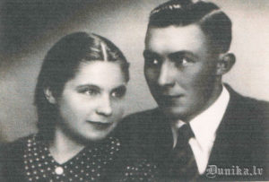 Alma un Pēteris Sungāli 1937. gadā.