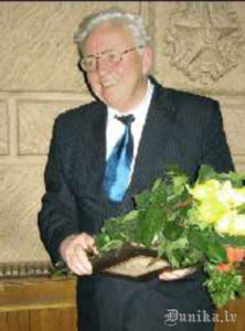 Latvijas Universitātes Polimēru mehānikas institūta laboratorijas vadītājs Vitauts Tamužs. 2009 gads.