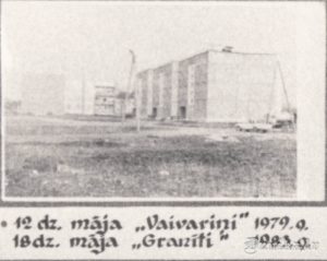 Kolhoza “Uzvara” centra Sikšņu ciemā apbūve 12 dzīvokļu māja “Vaivariņi” (uzcelta 1979.gadā) un 19 dzīvokļu māja “Granīti” (uzcelta 1983. gadā).