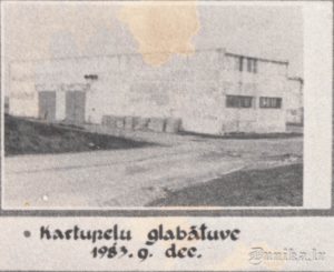 No dzelzsbetona būvēts kartupeļu pagrabs Šuķenē 1983.gadā.
