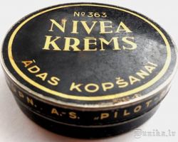 Kosmētika. Krēms “Nivea”.