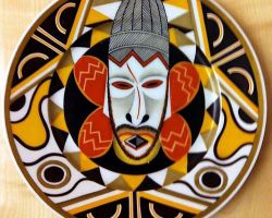 Dekoratīvais šķīvis, 1920. gads.