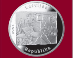 Svars: 31.47 g
Diametrs: 38.61 mm
Metāls: 925° sudrabs
KSvars: 31.47 g. Diametrs: 38.61 mm. Metāls: 925° sudrabs. Kvalitāte: proof. Monētas josta: ar uzrakstu. Kalta 2006. g. Rahapaja Oy (Somija). Mākslinieki: Juris Petraškevičs (grafiskais dizains), Andris Vārpa (plastiskais veidojums.valitāte: proof
Monētas josta: ar uzrakstu
Kalta 2006. g. Rahapaja Oy (Somija)
Mākslinieki: Juris Petraškevičs (grafiskais dizains),
Andris Vārpa (plastiskais veidojums