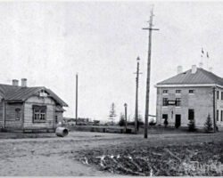 Stacija pirmā ēka apvidū.