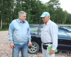 Latvijas strēlnieku apvienības priekšsēdētājs Jānis Aivars Baškers uz ekspedīciju ieradies no Rīgas. Precizējam pasākuma nianses.