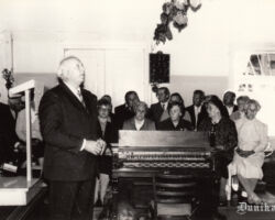 Nīcas Muitnieku ev.- lut draudzes koris, kuŗa vadītājs ir Nīcas Betānijas draudzes koŗa vadītāja Jēkaba Čukurā dēls Valdis Čukurs, kā arī dziedātāji ir bijušie Betānijas dziedātāju pēcnācēji.