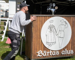 Alus ir klāt! Un vēl kāds!